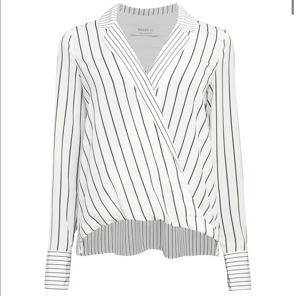 BAILEY 44 TOP